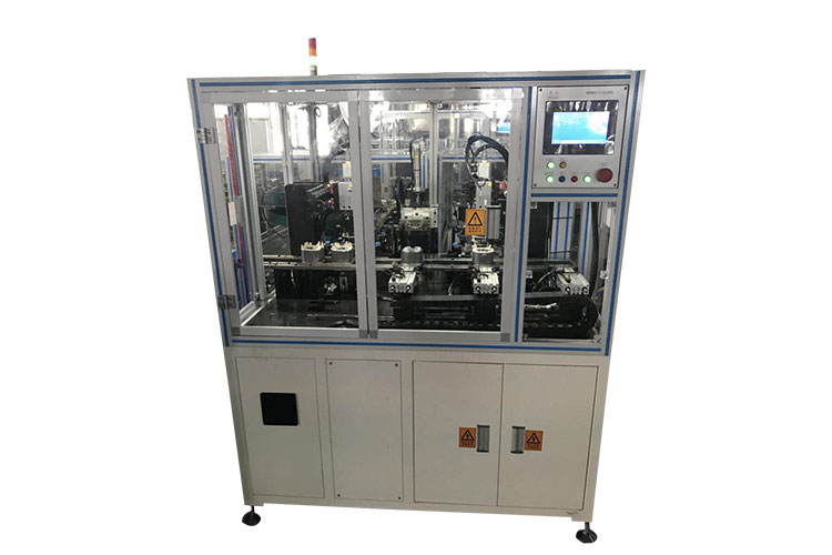 W jaki sposób maszyna do montażu ramy stojana poprawia dokładność montażu silnika?